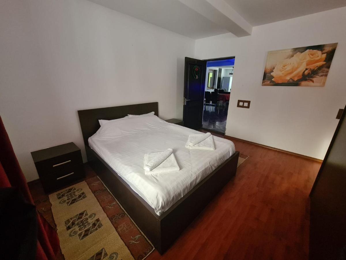 Casa Voronet Hotel Buitenkant foto
