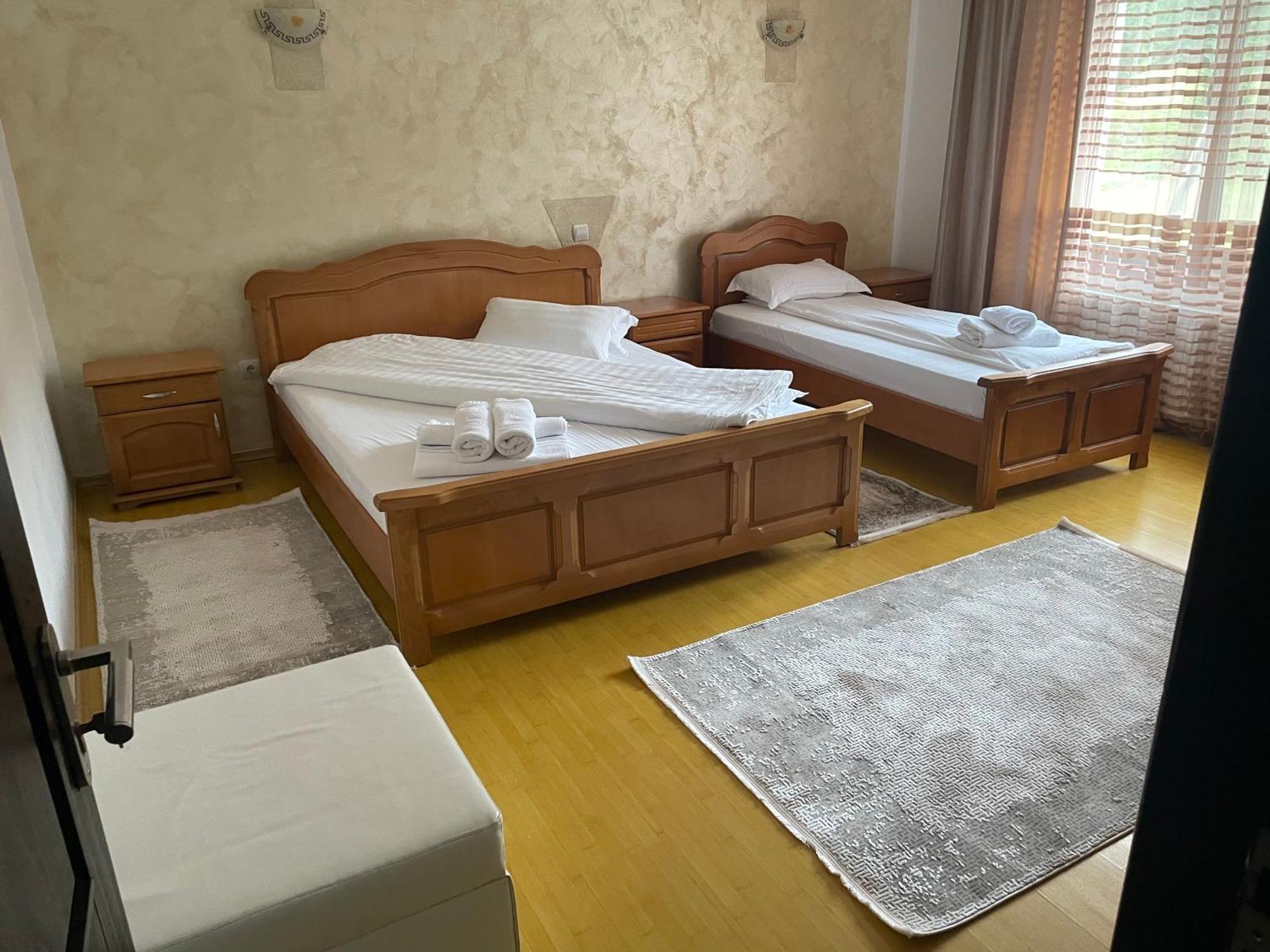 Casa Voronet Hotel Buitenkant foto